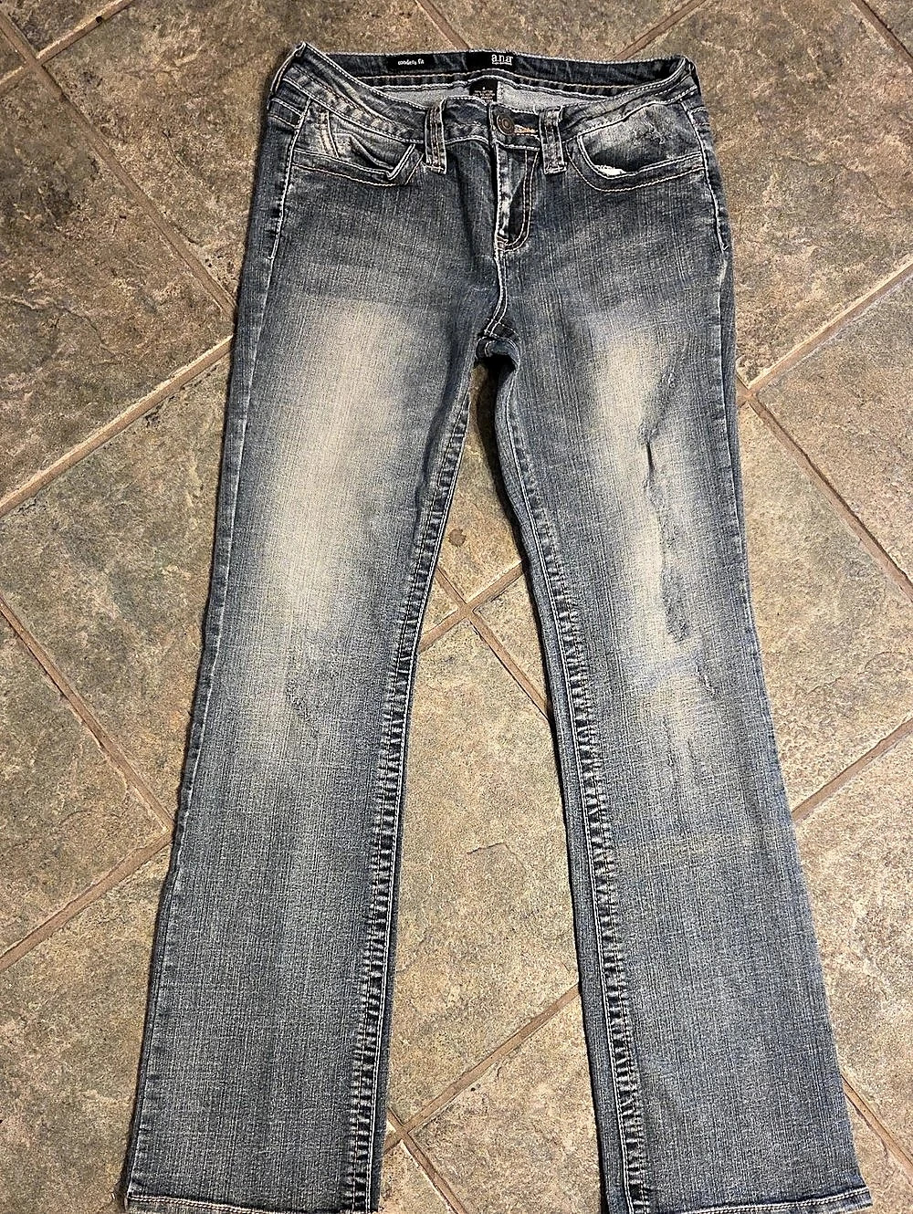 ana modern fit Boot Cut Jeans in Blue